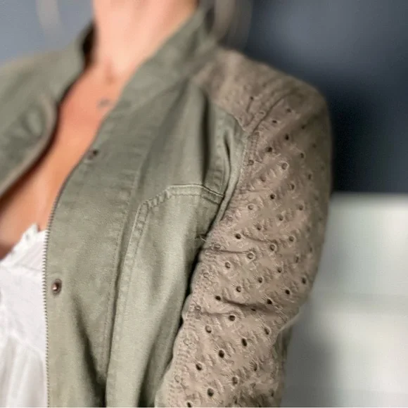 Military Jacket with Eyelet detail small - Picture 12 of 13